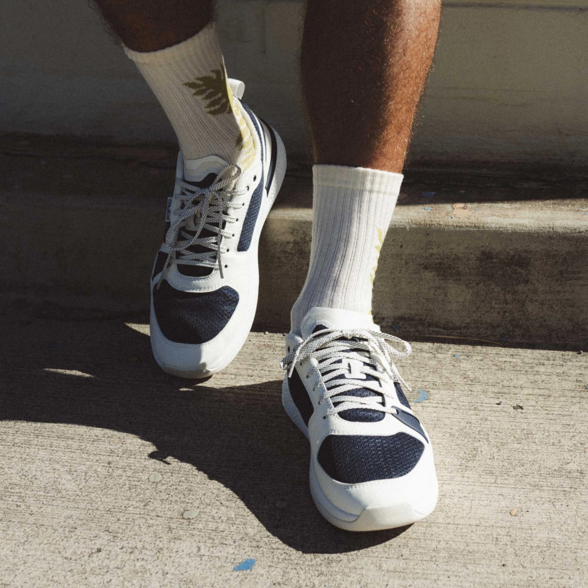 ‘Anau - Mood Indigo / Bright White