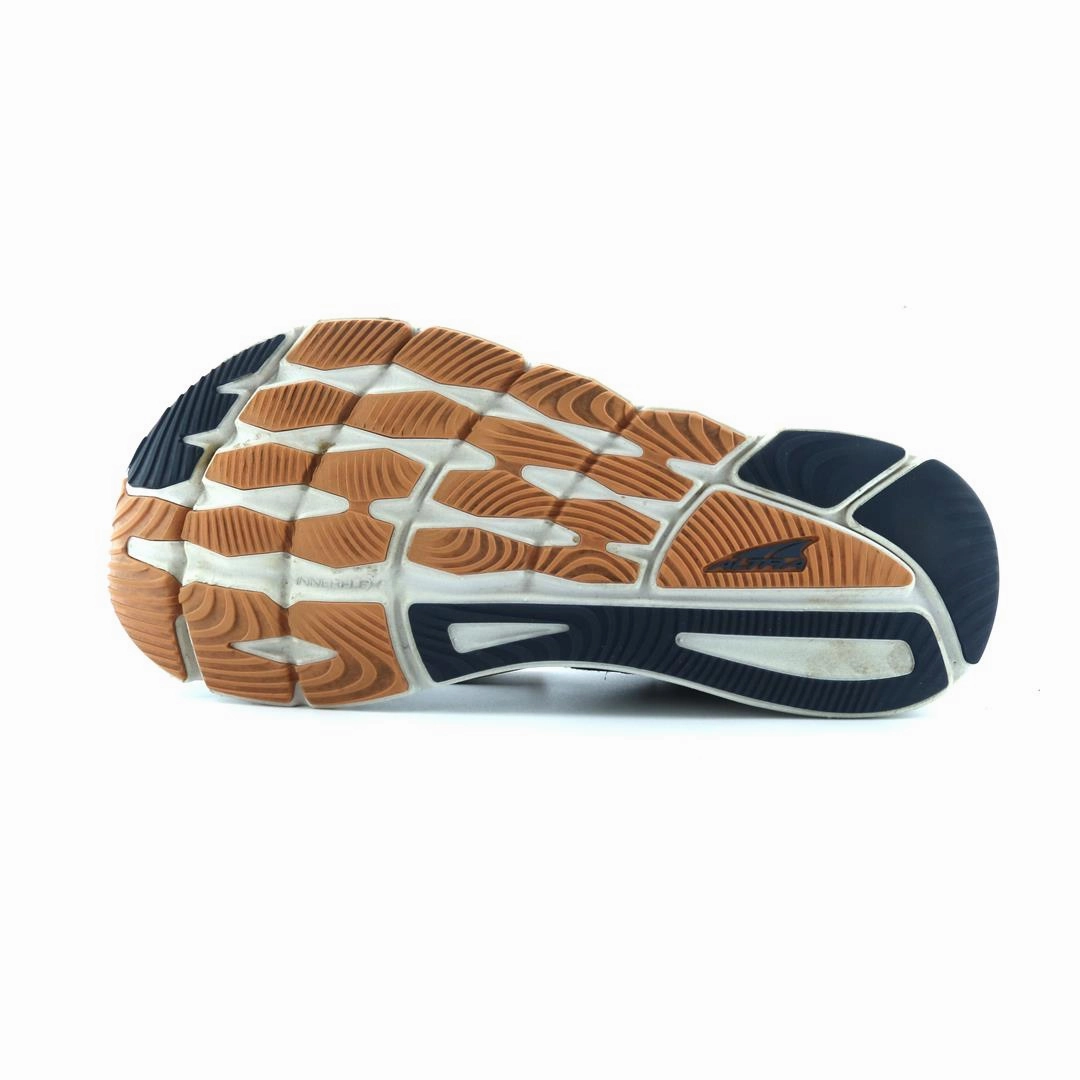 ALTRA TORIN 6