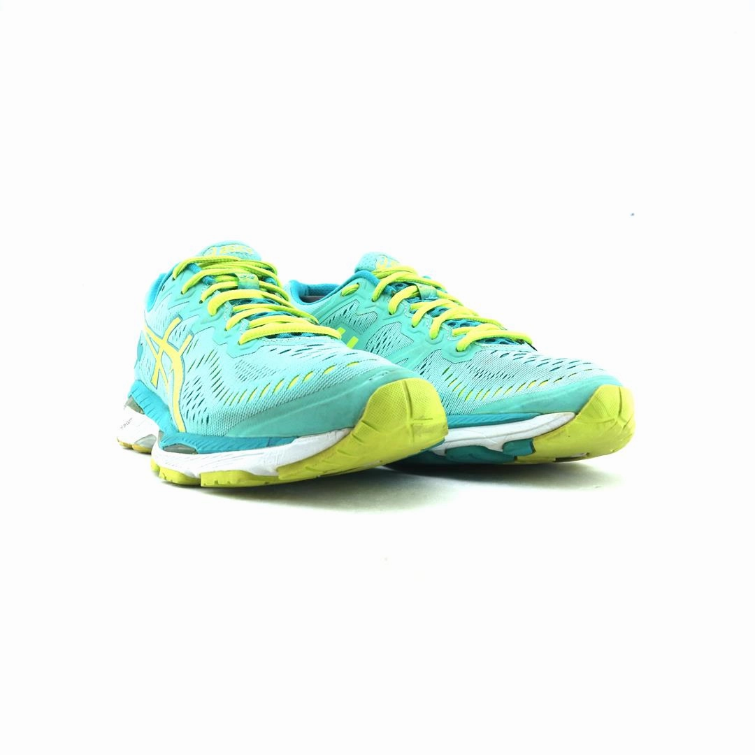 ASICS GEL-KAYANO 23