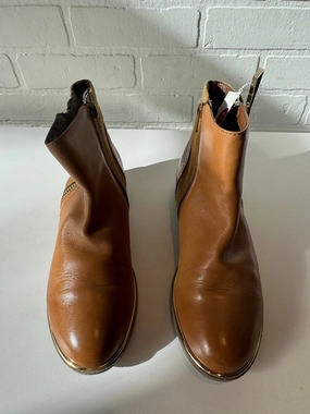 Boots Ankle Flats By Aldo In Brown, Size: 6.5