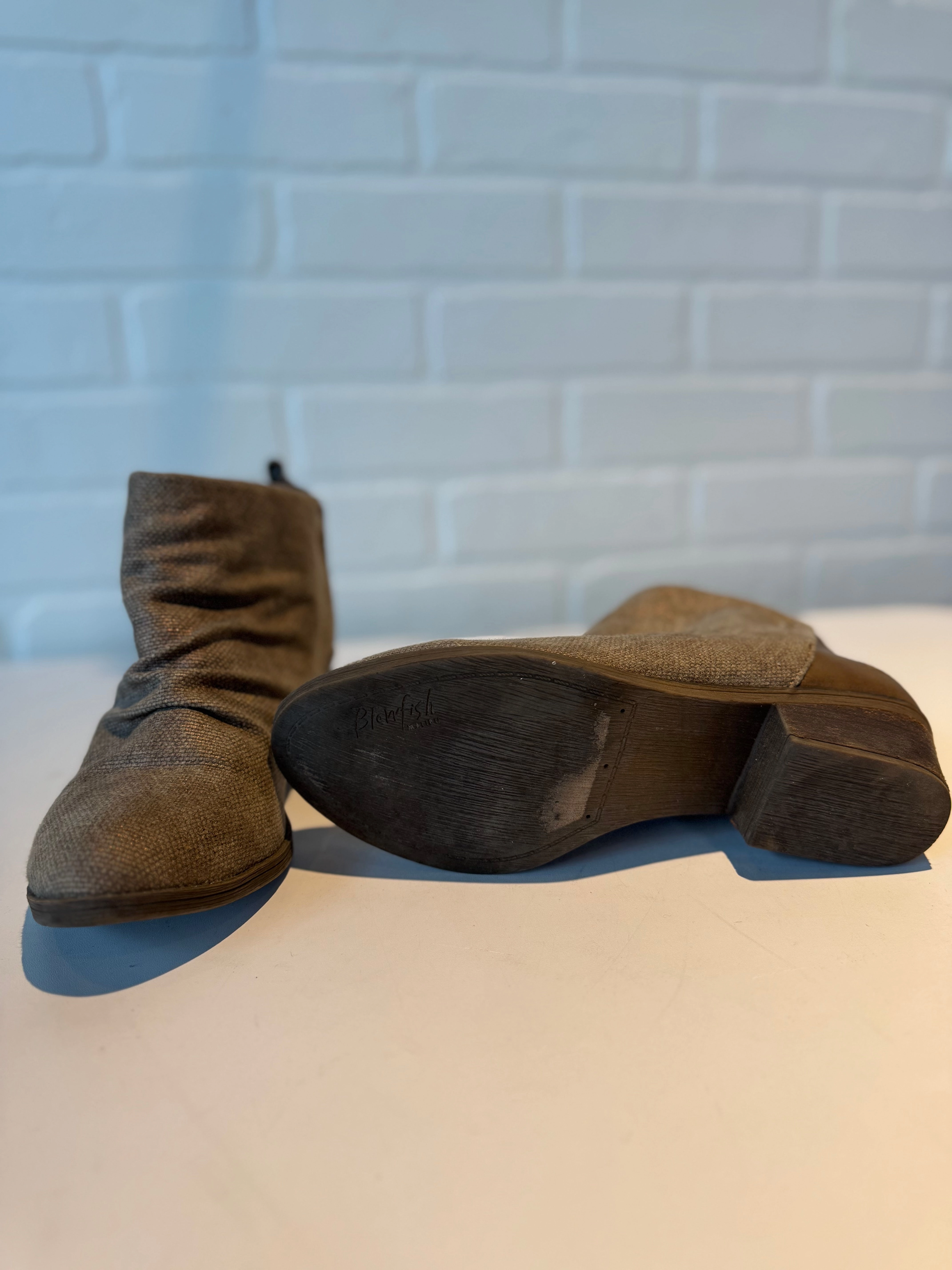 Boots Ankle Flats By Blowfish In Brown, Size: 7