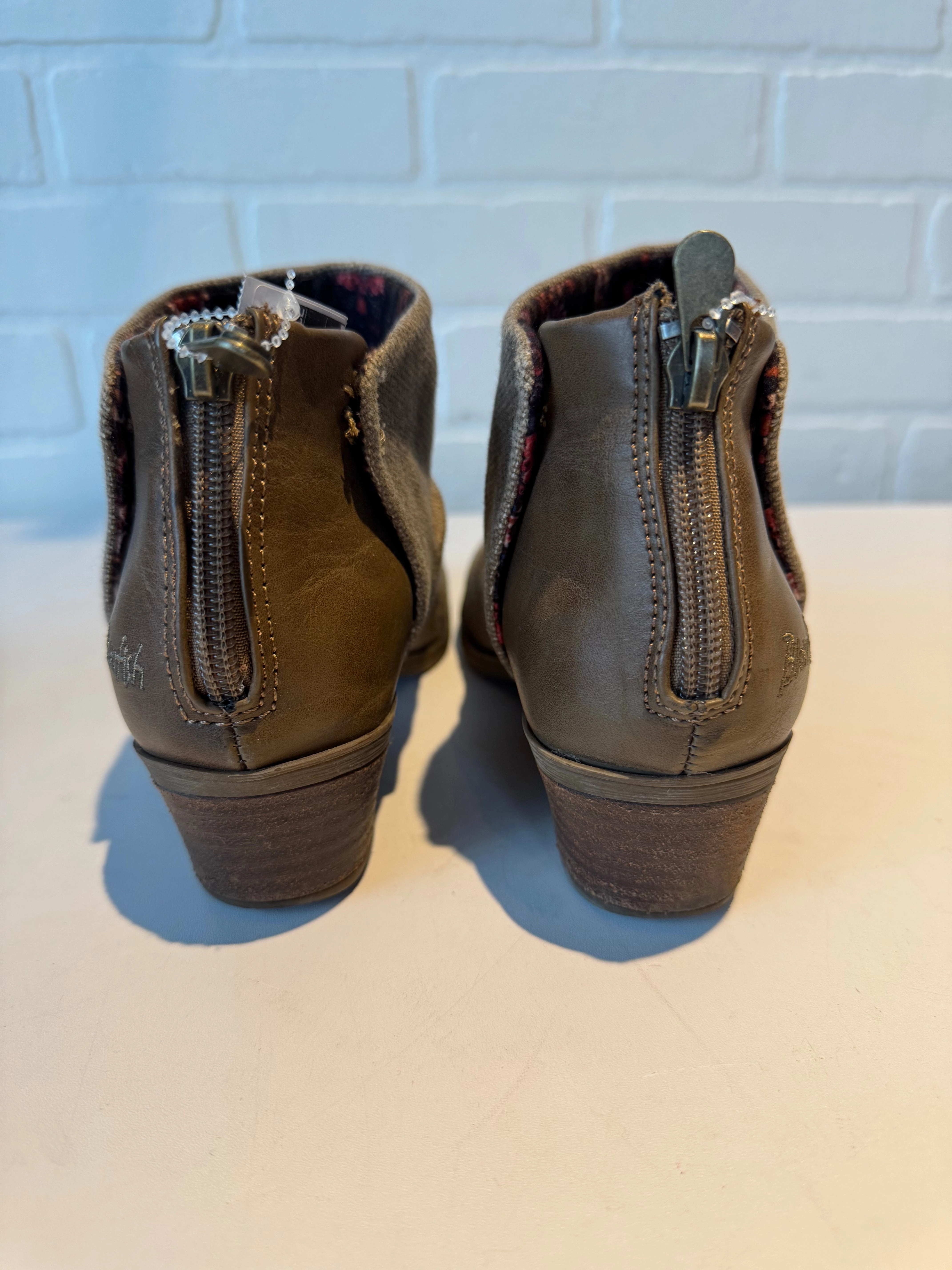 Boots Ankle Flats By Blowfish In Brown, Size: 7