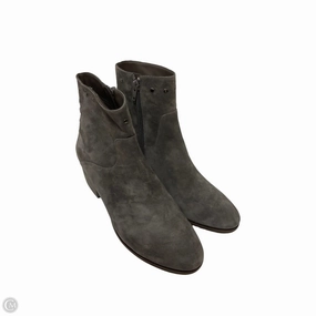Boots Ankle Flats By Vaneli In Grey, Size: 10