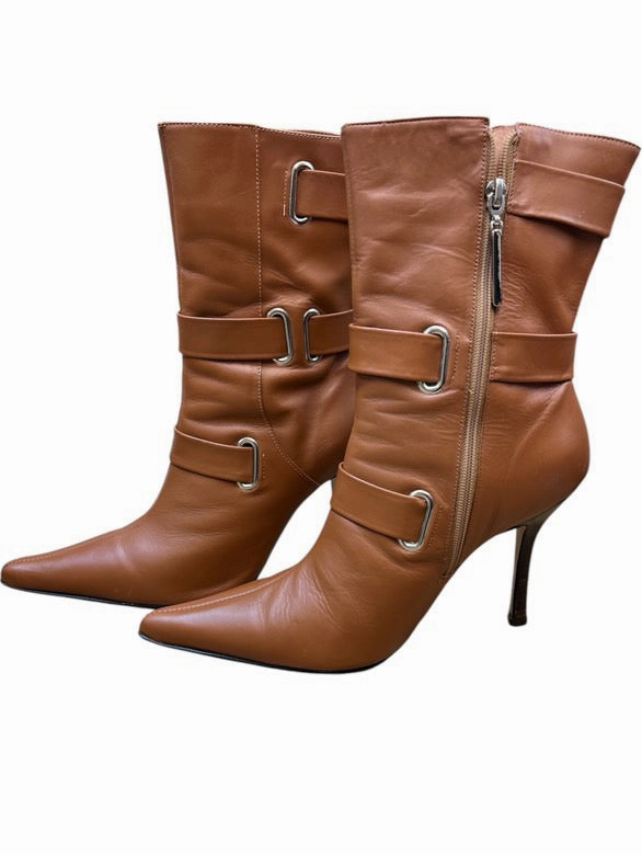 Boots Ankle Heels By Cmf In Brown, Size: 7
