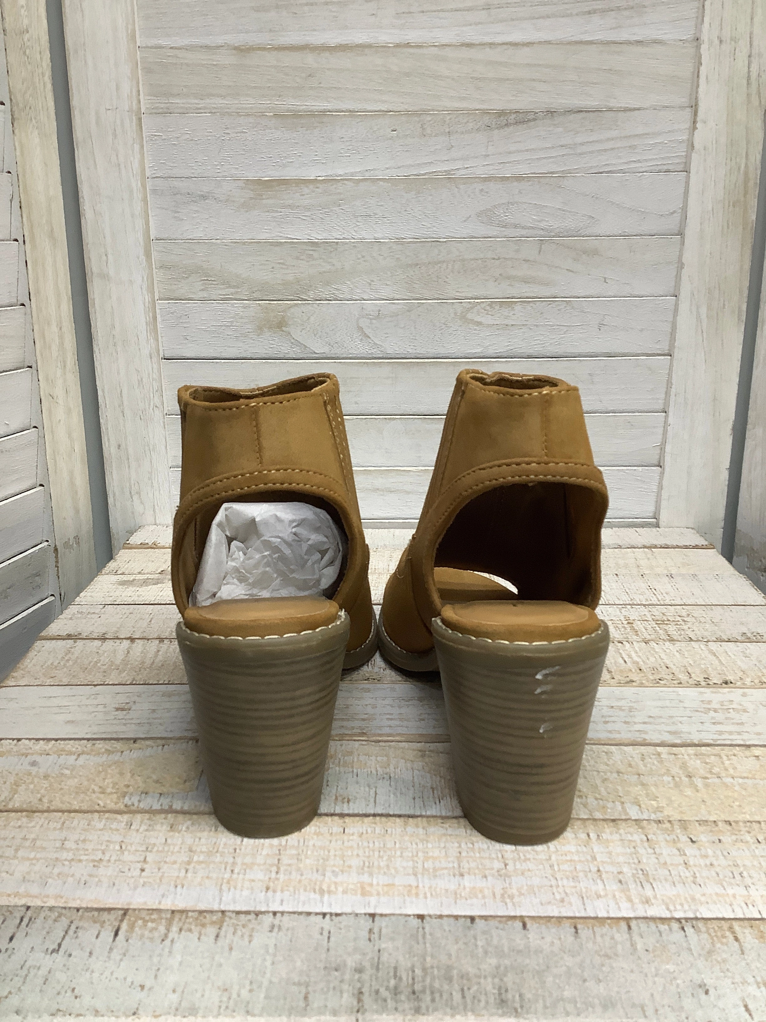 Boots Ankle Heels By Maurices In Tan, Size: 7.5