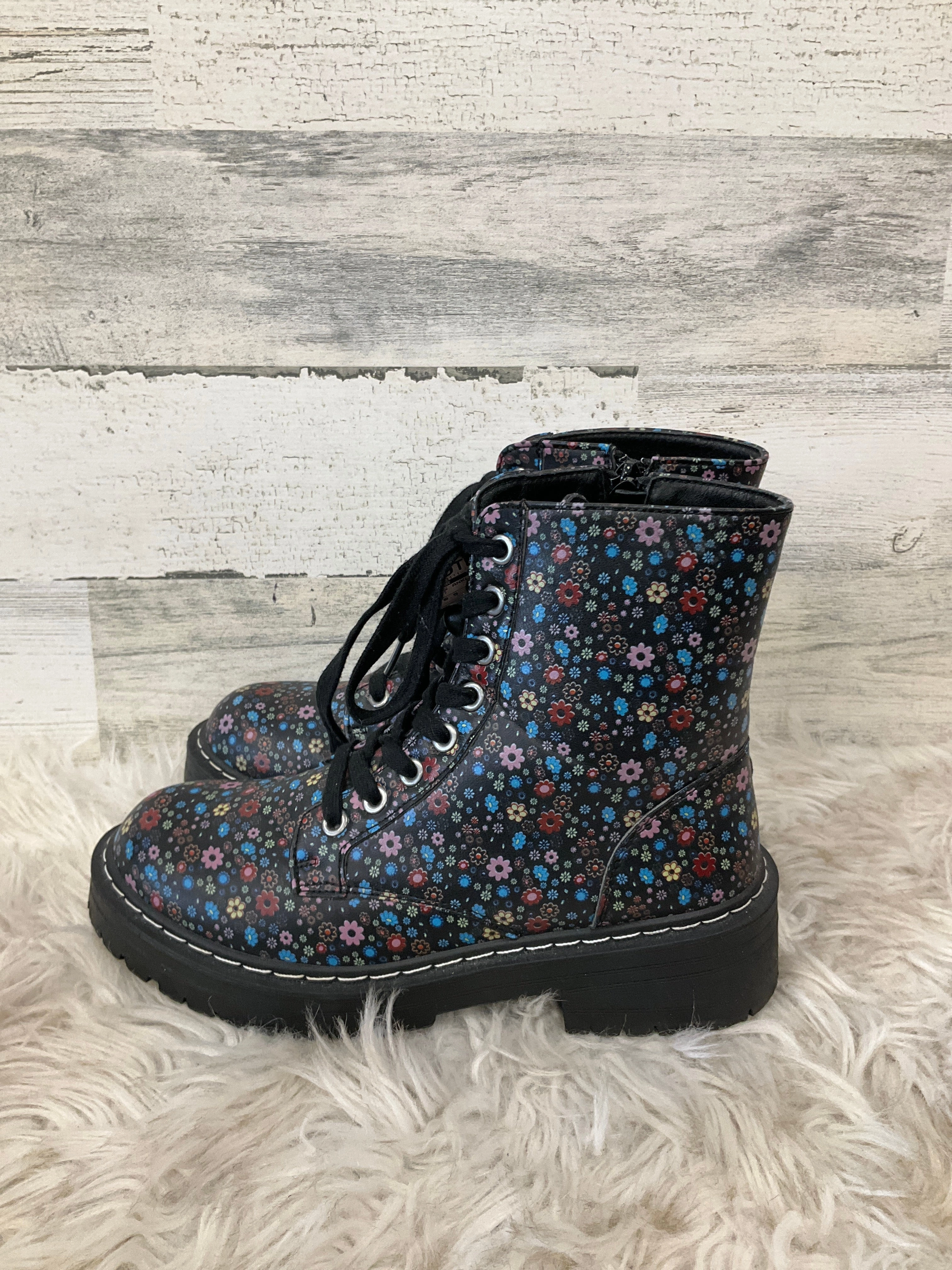 Boots Ankle Heels By Sugar In Multi-colored, Size: 6.5