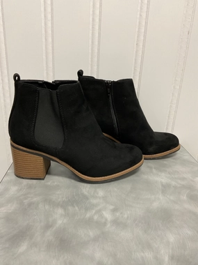 Boots Ankle Heels By White Mountain In Black, Size:9