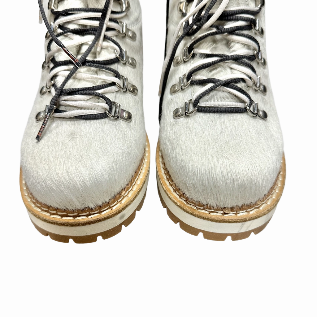 Boots Hiking By Montelliana Size: 8