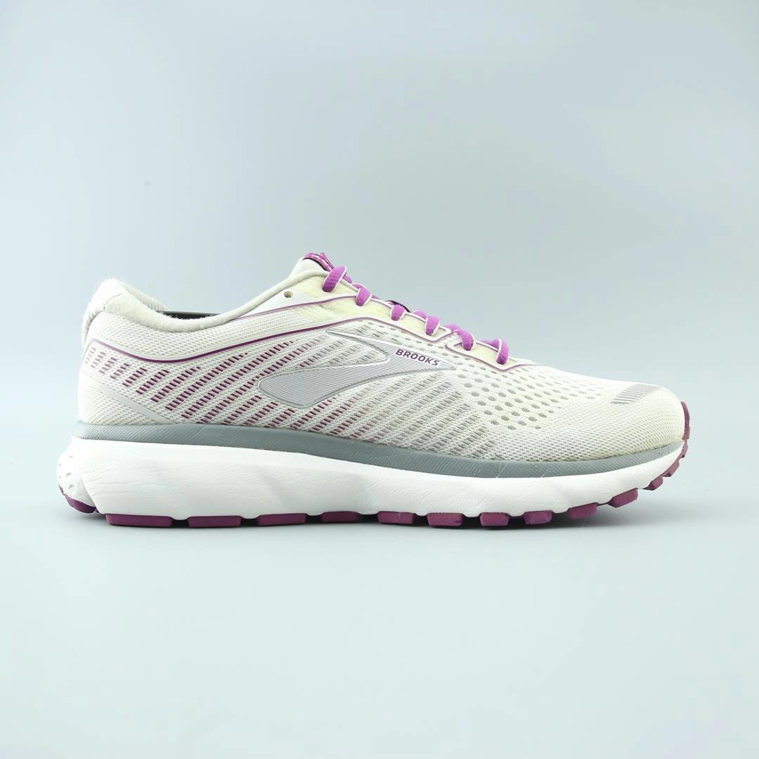 BROOKS GHOST 12