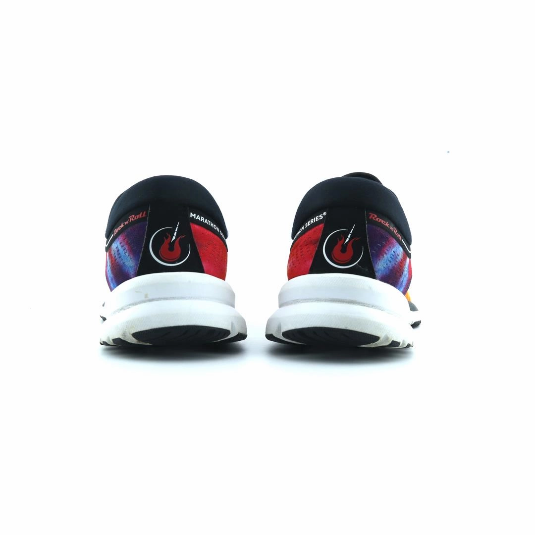 BROOKS LAUNCH 5