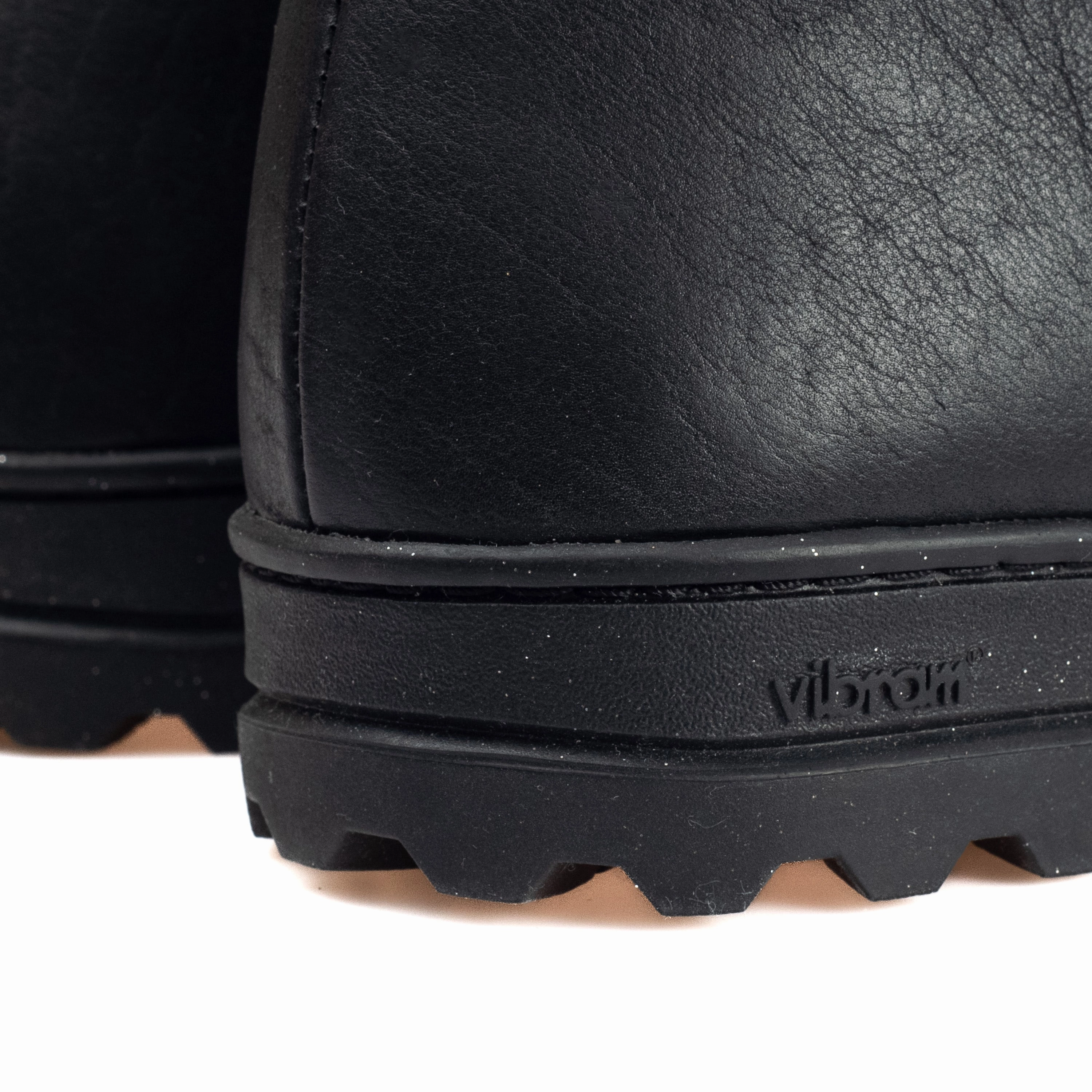 Everdon 'Rambler' Wholecut Mid - Black Horween Buffalo