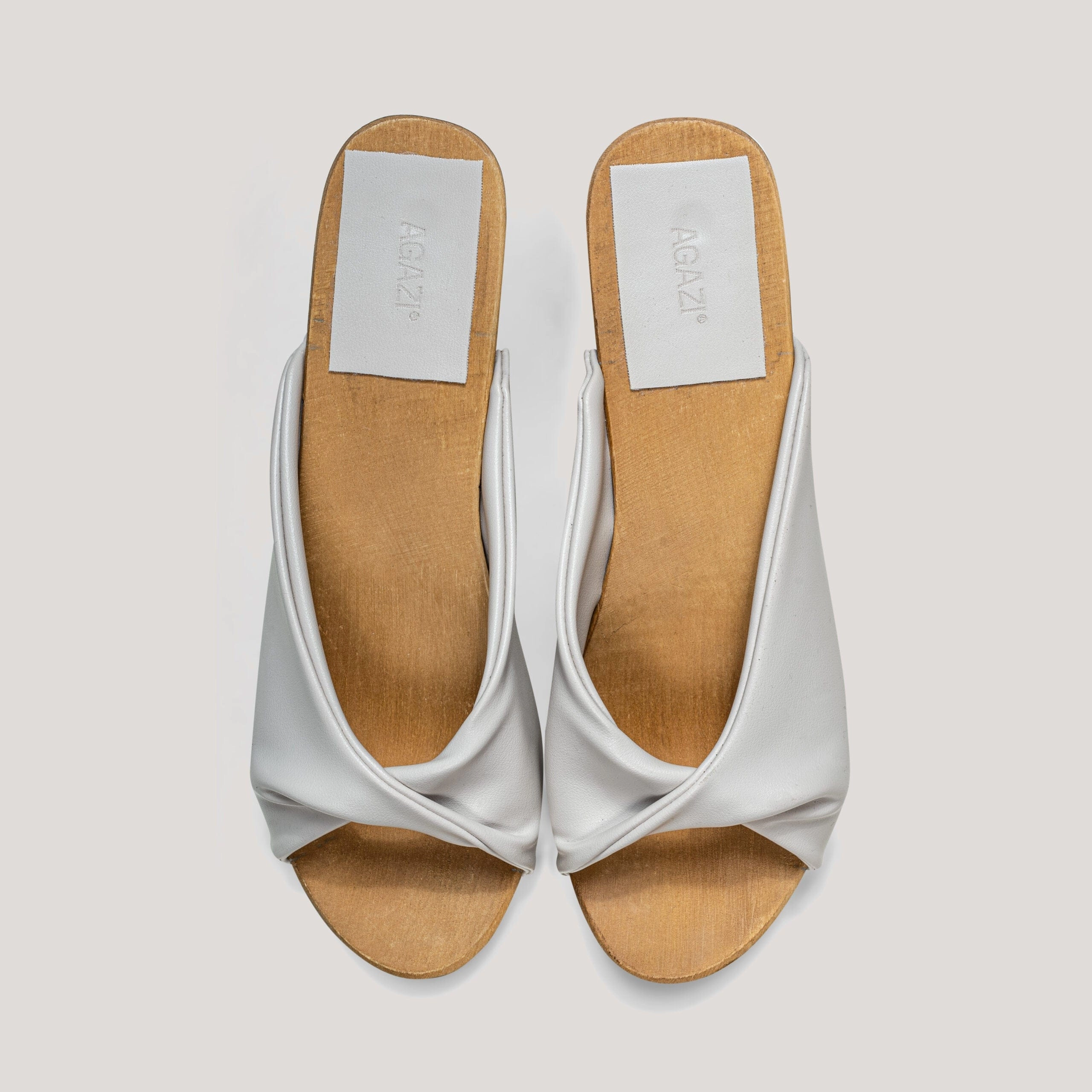 Grape Leather Vegan Clogs | Cream