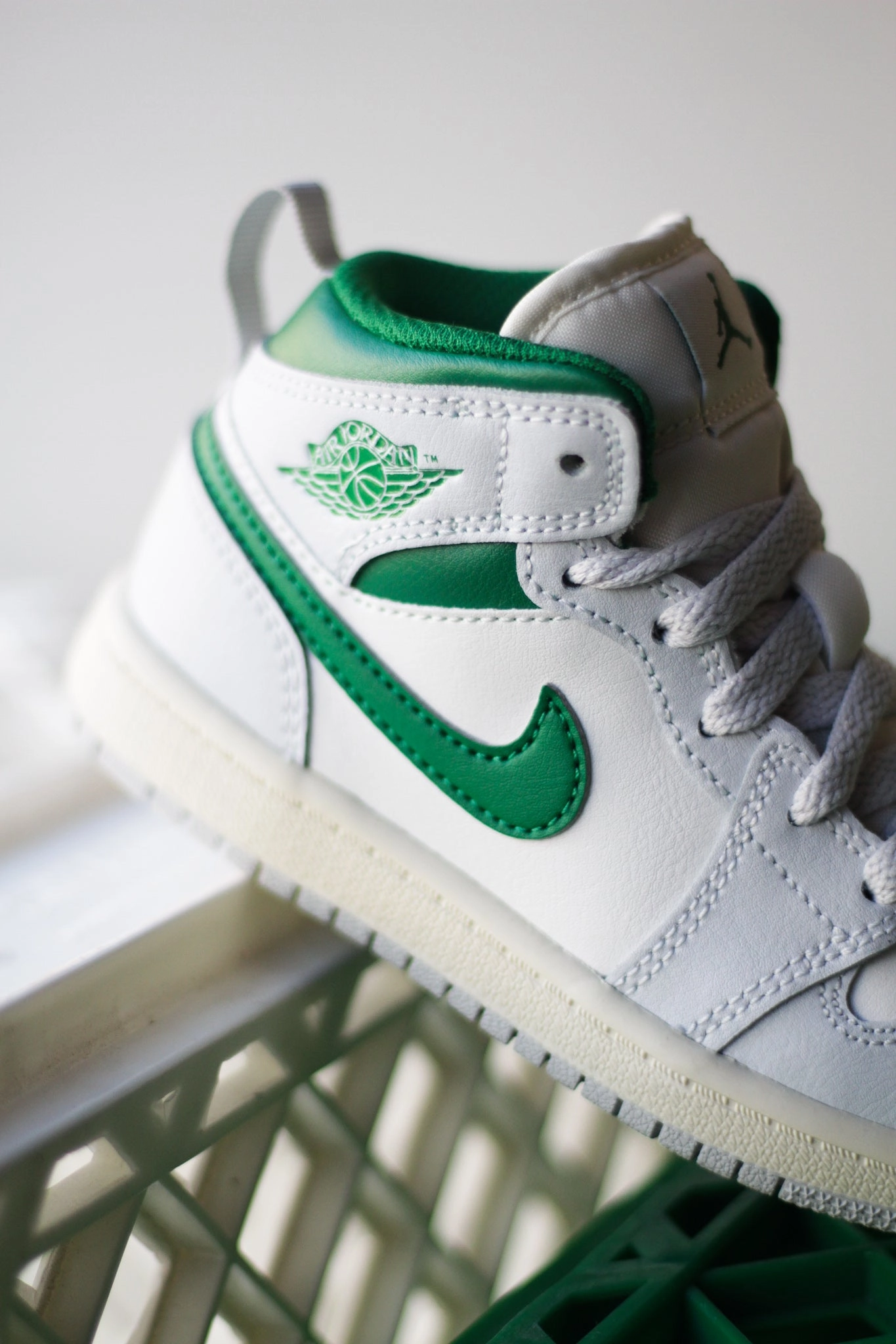 JORDAN 1 MID (PS) SUMMIT WHITE/PINE GREEN-PURE PLATINUM