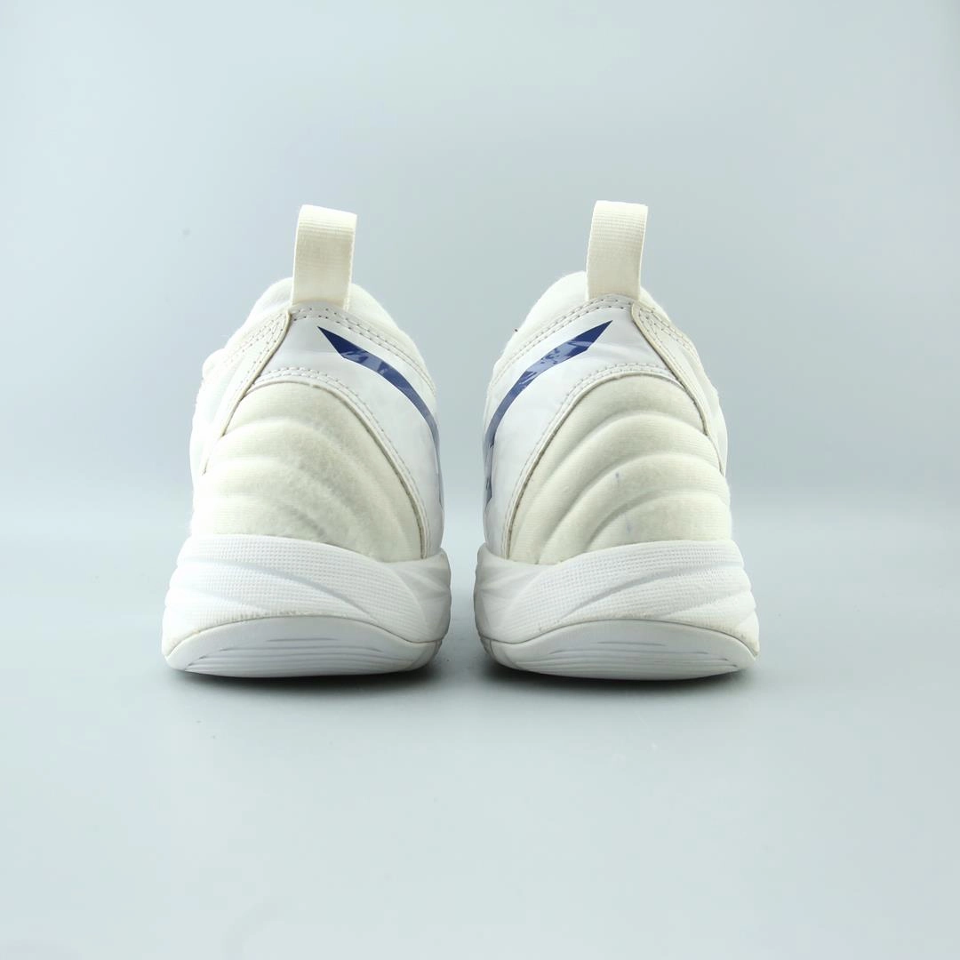MIZUNO  WAVE MOMENTUM 5