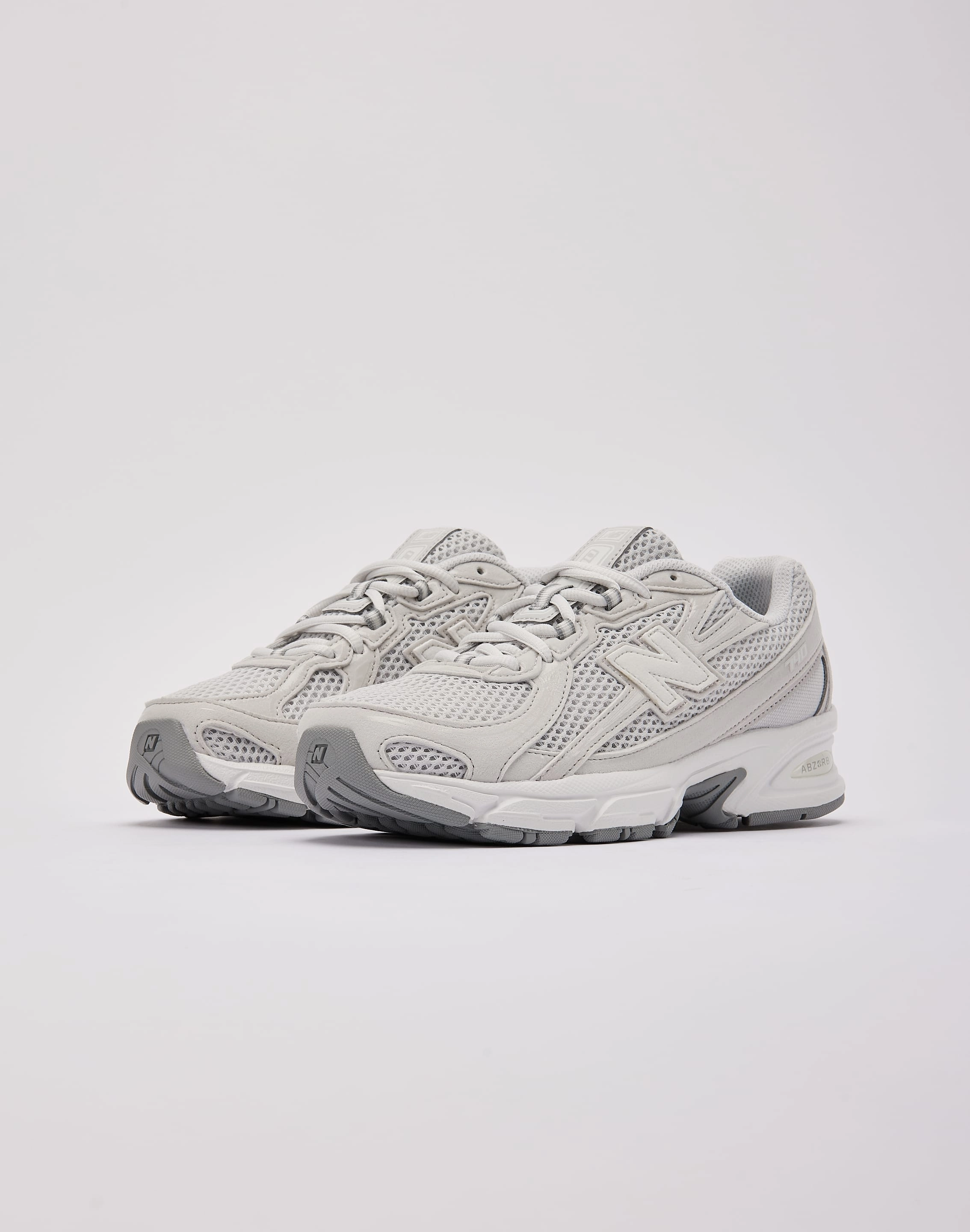 New Balance 740 Grade-School