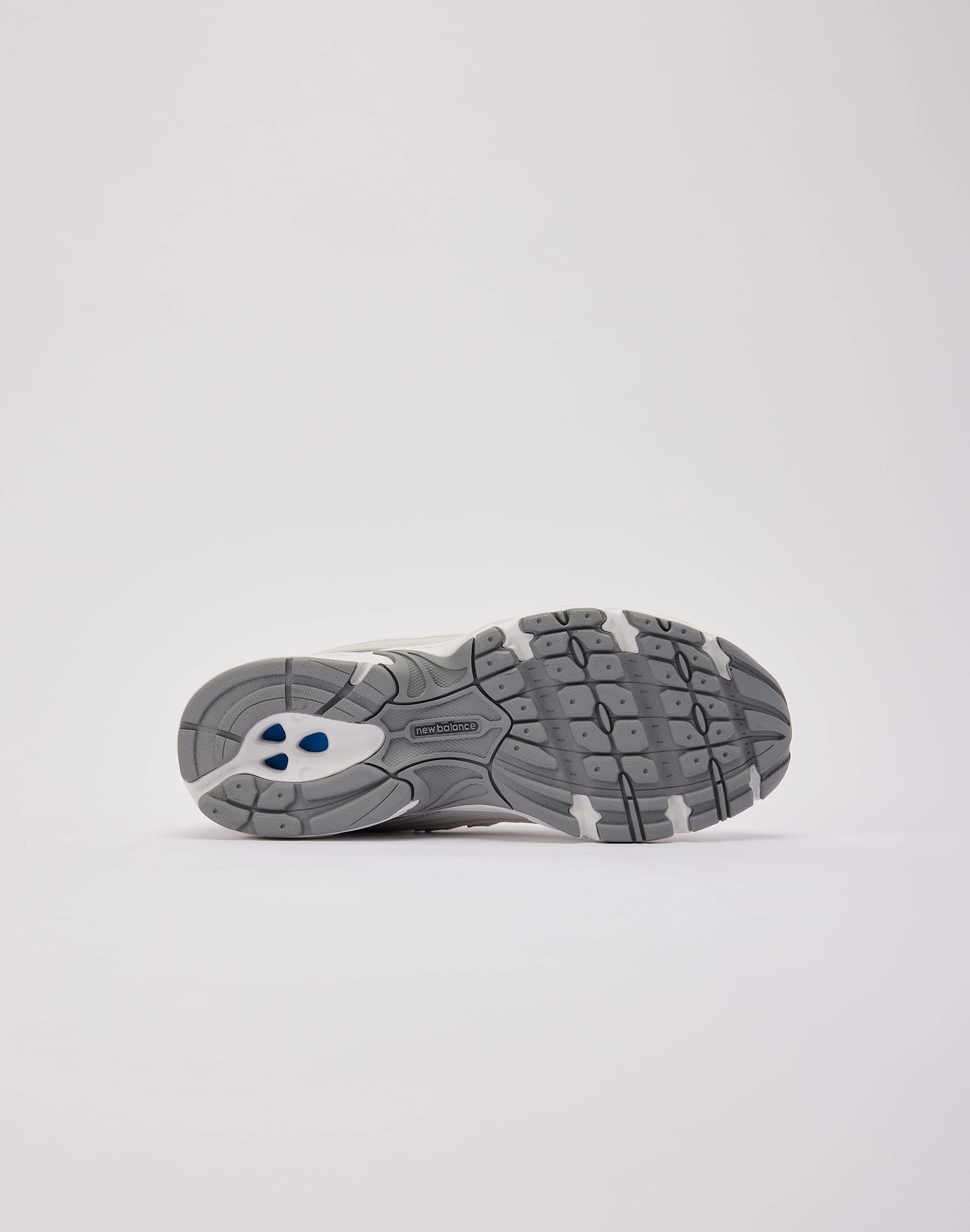 New Balance 740 Grade-School