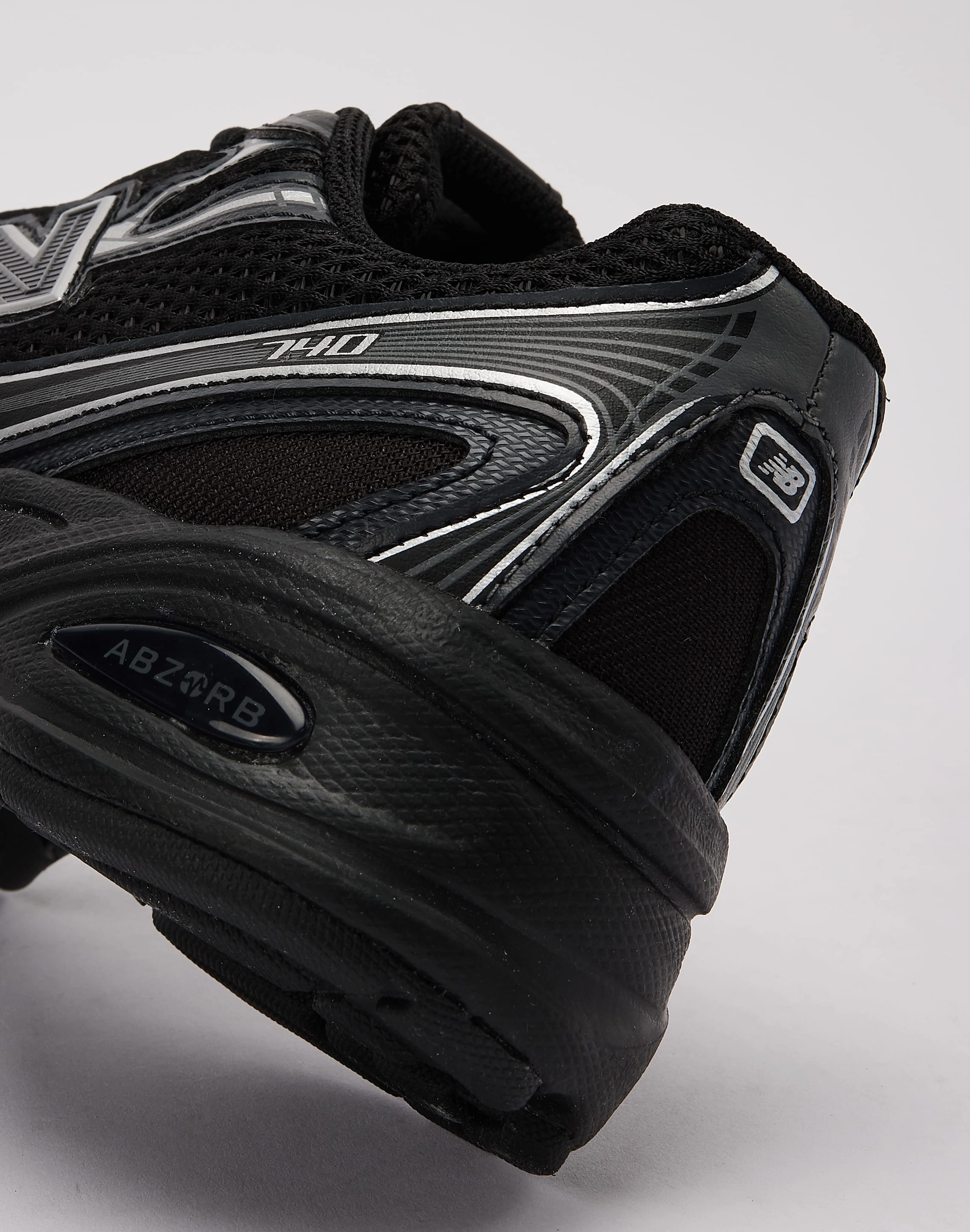 New Balance 740 Grade-School