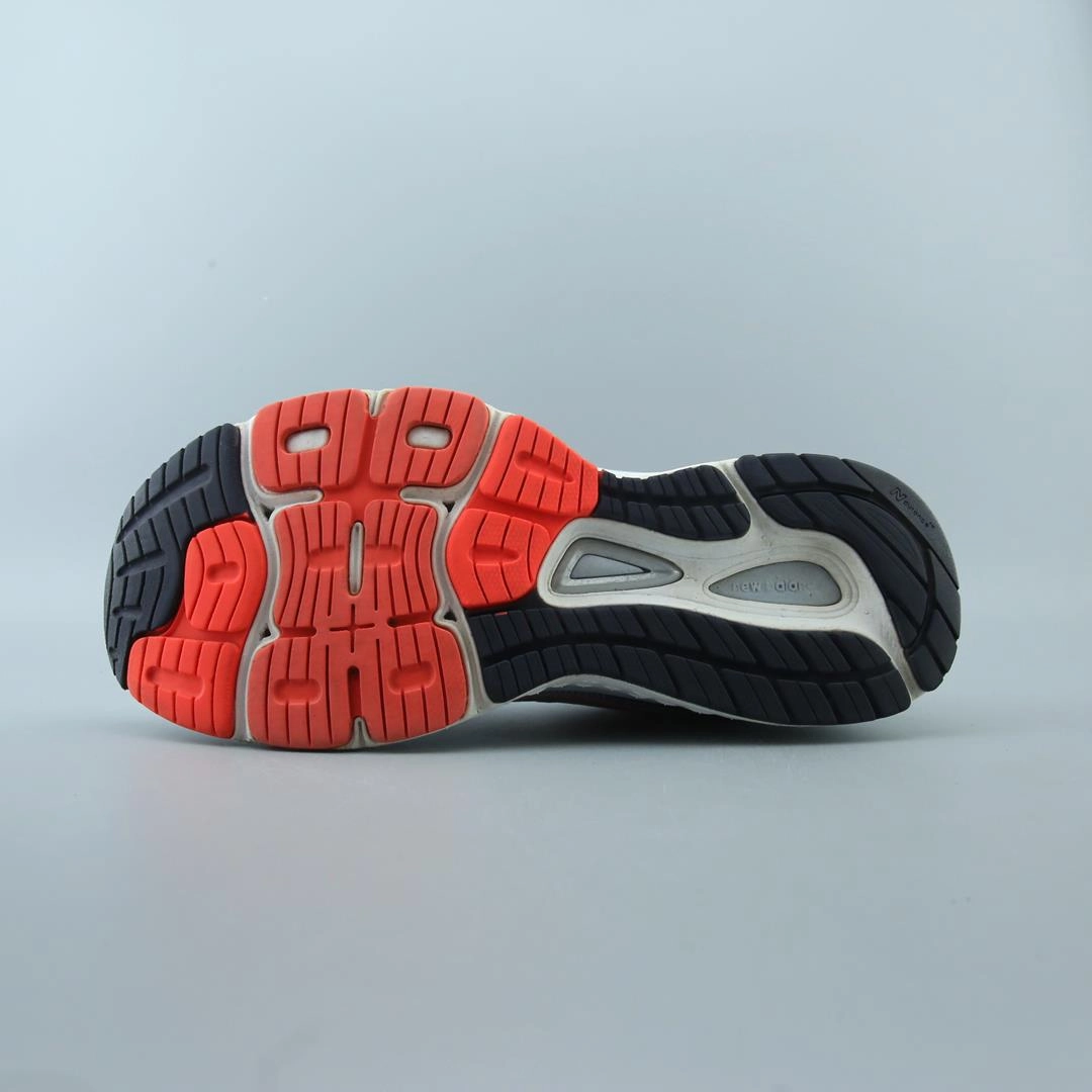 NEW BALANCE 880V8