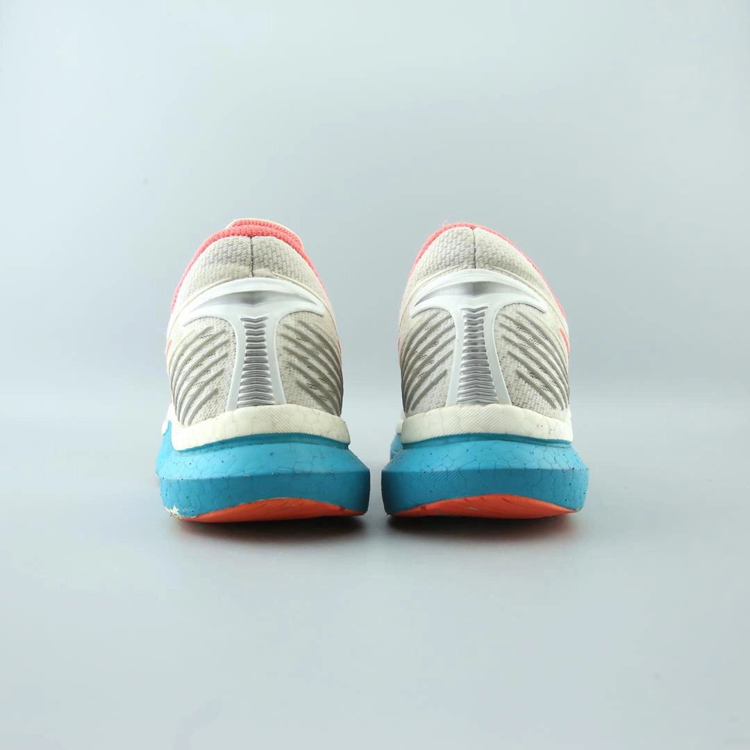SAUCONY ENDHORPHIN SPEED