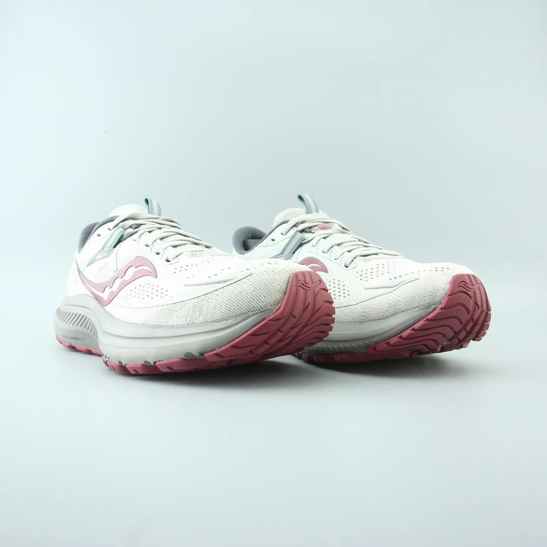 SAUCONY OMNI 21
