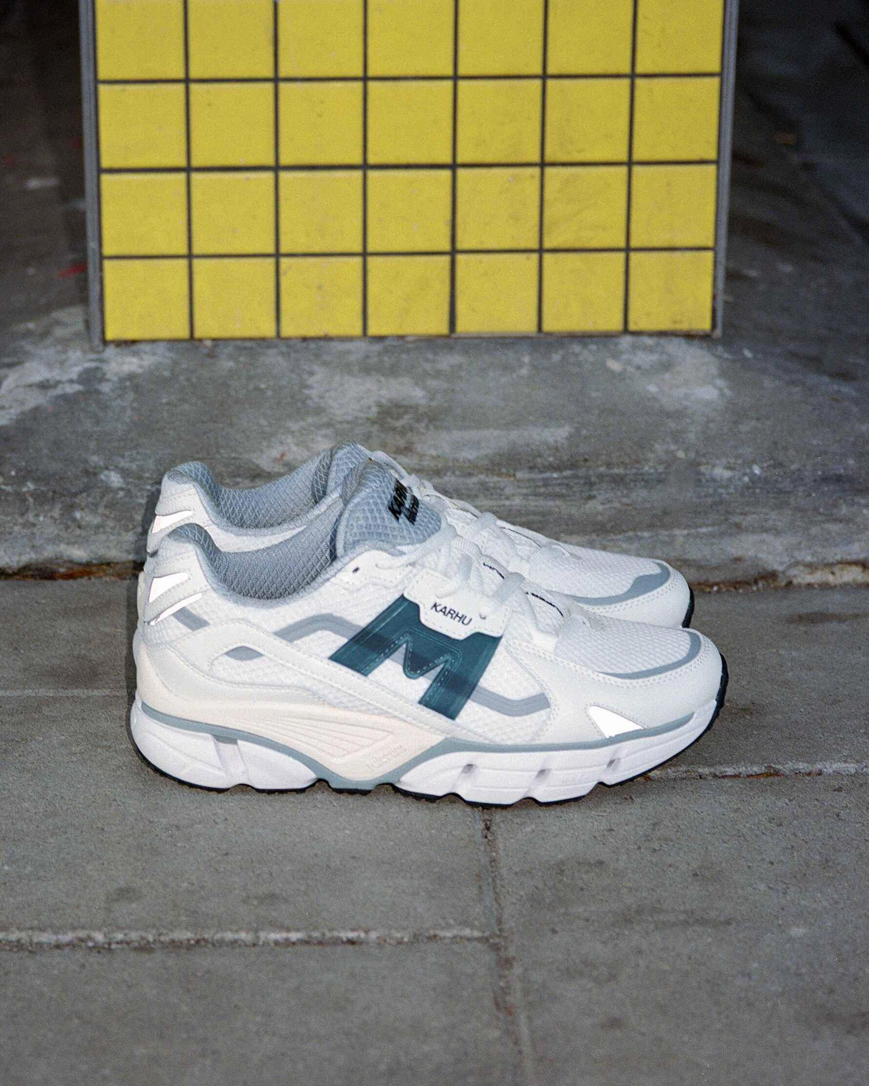 SUPER FULCRUM - WHITE / DEEP NAVY