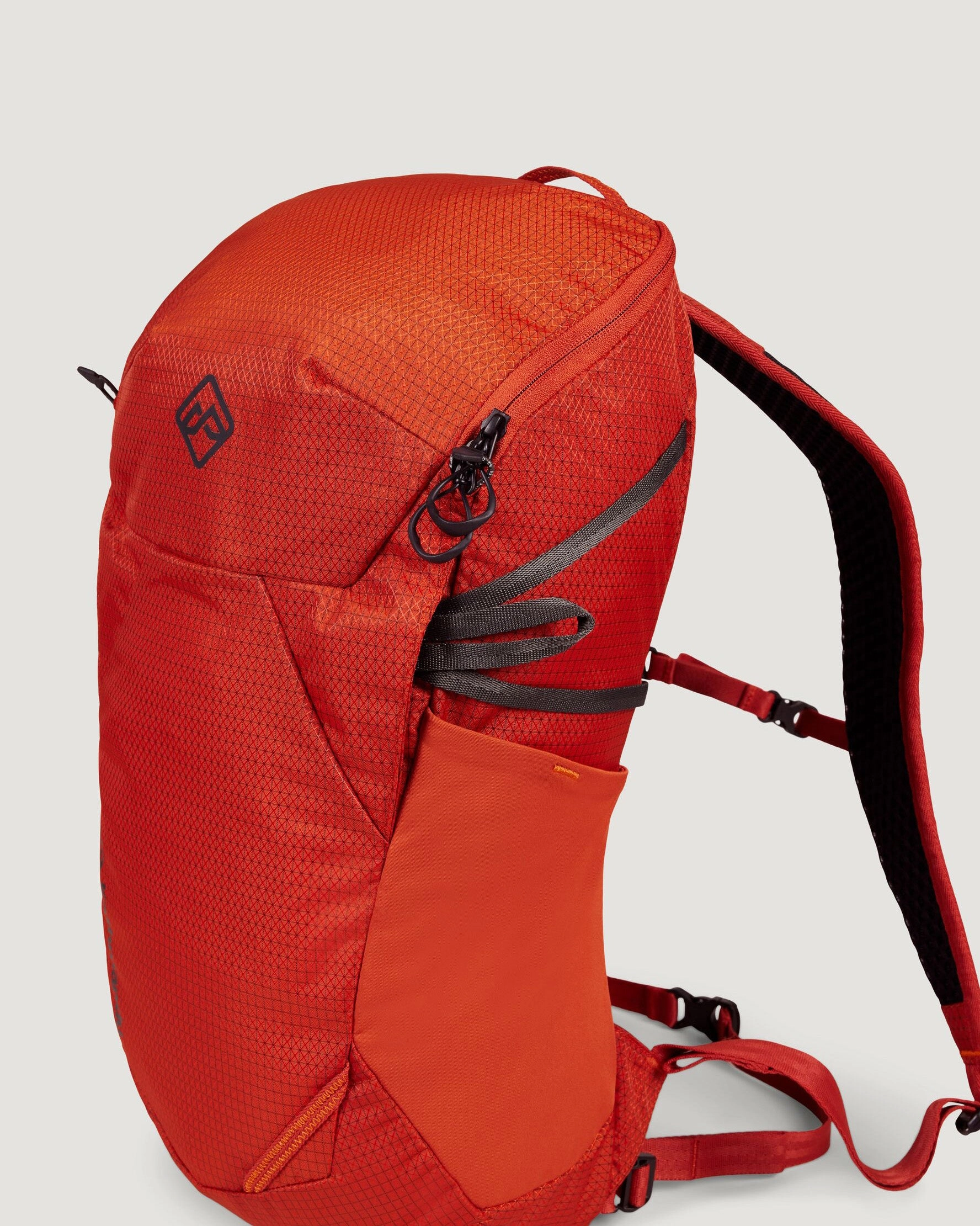 Valorous Pack - 20L - Red Earth